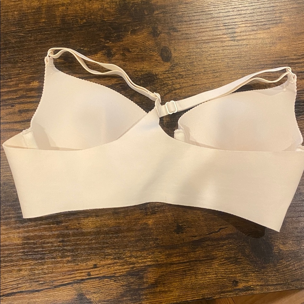 Women's Cream Bra - Picture 2 of 3